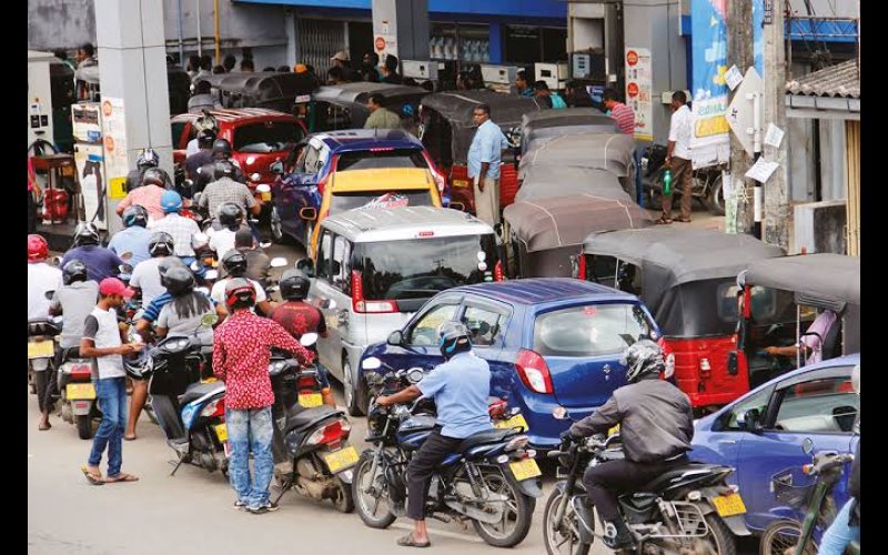 Fuel Scarcity: FG Begins 15-day Emergency Fuel Supply