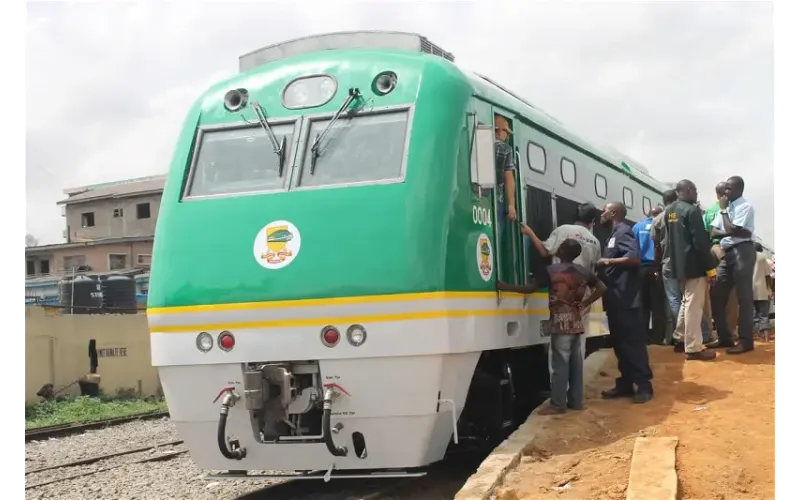 Abuja- Kaduna train derails