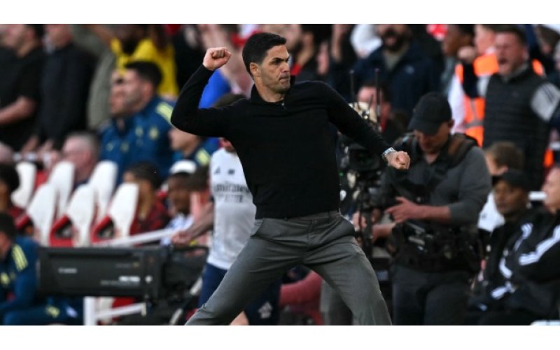 Eze Strike Sends Arsenal Back to the Top in Tight Premier League Title Race