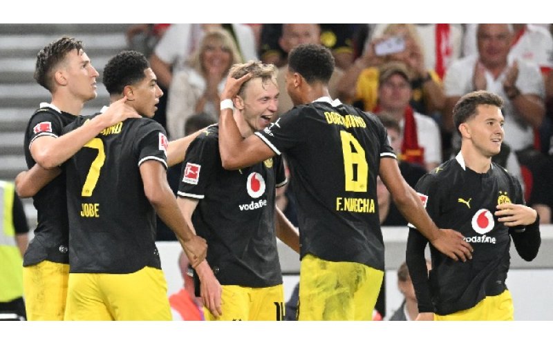 Beier Strike Sends Dortmund Top of Bundesliga After Stuttgart Win