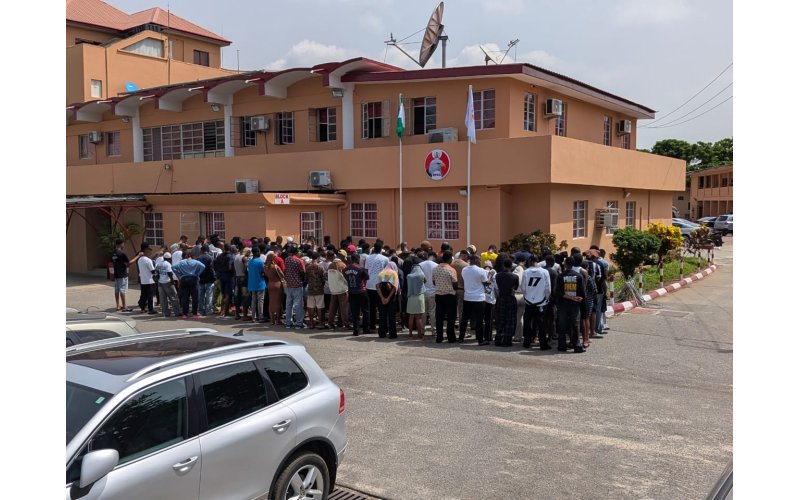 EFCC Arrests 120 Suspected Internet Fraudsters in Lagos  