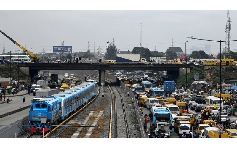 Lagos Govt Launches 24-Hour Traffic Operation, Clears Illegal Structures Ahead of Festive Season