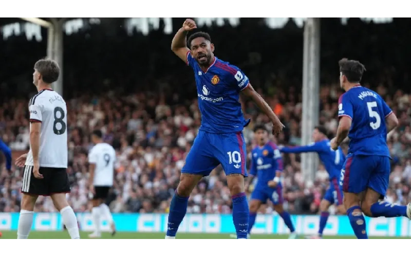 Cunha Rescues Man United Against Fulham as Pressure Mounts on Carrick