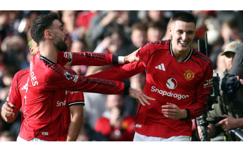 Man United Rally Palace, Tottenham Struggle