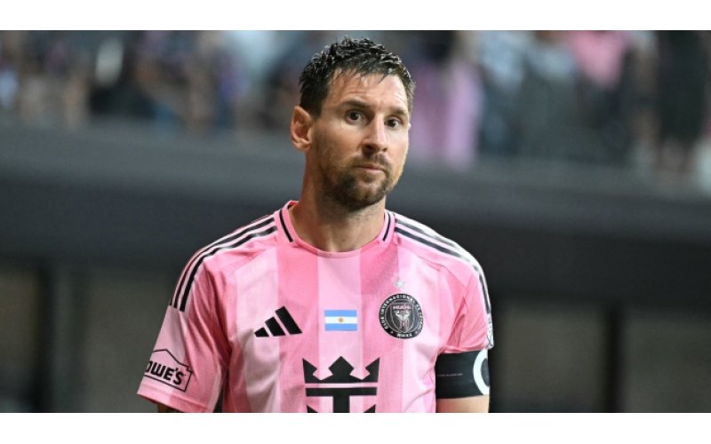 Messi Suffers Hamstring Fatigue Ahead of World Cup, Argentina Faces Fitness Concern