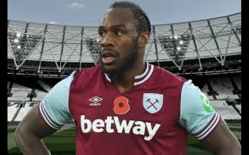 West Ham striker Antonio 'stable' after road accident