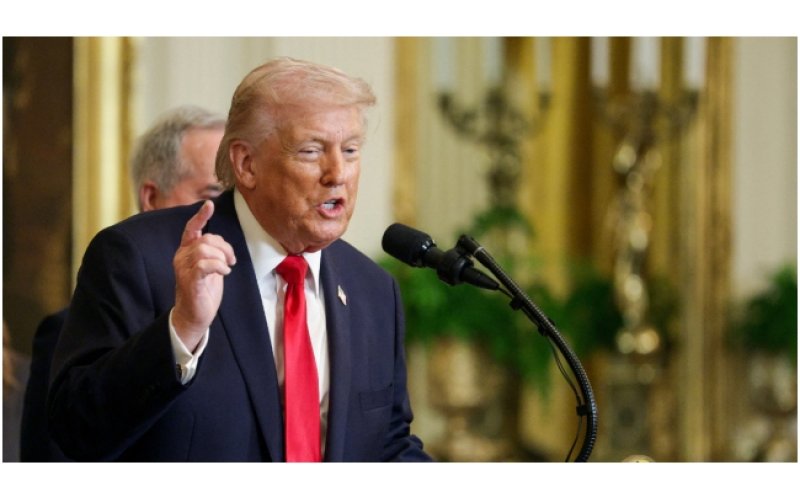 Trump Issues Fierce Warning to Iran Over Strait of Hormuz as Tensions Escalate