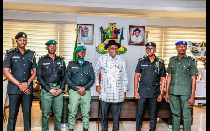 Diri Lauds Police Role In Peaceful Bayelsa As He Decorates Five New Officers 
