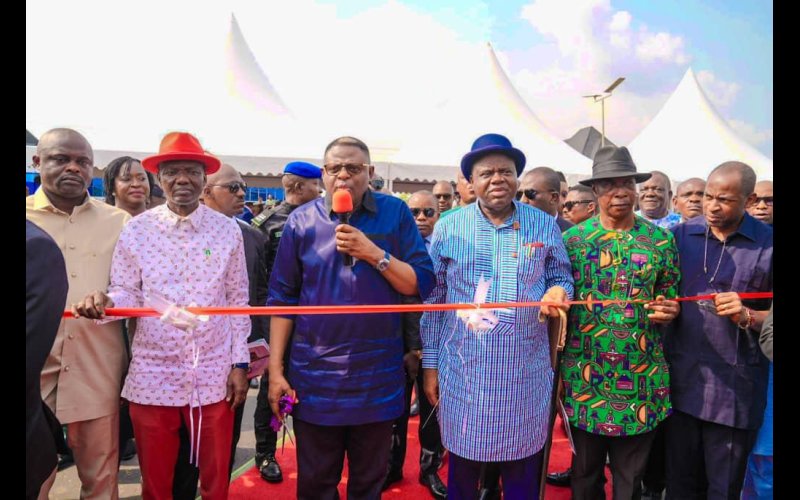 5th Anniversary: Cross River Gov, Otu, Inaugurates Project In Bayelsa - Diri Flags Off Free Medical Outreaches