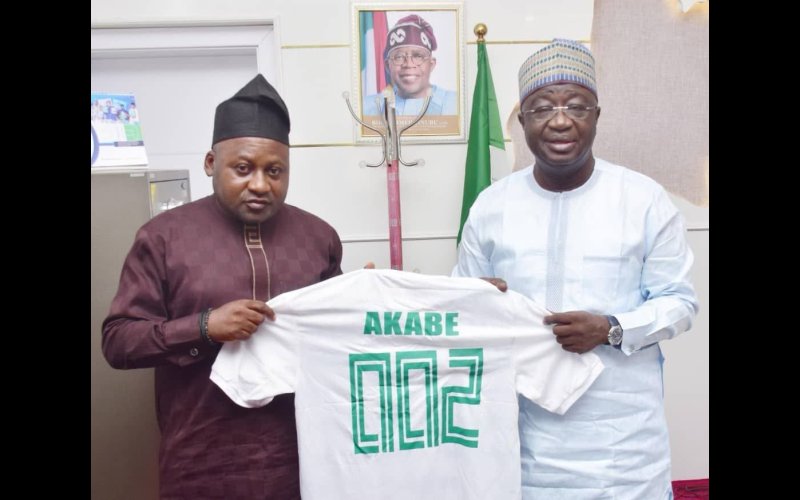NASARAWA UNITED'S CHAIRMAN, SOLOMON, LEADS COACH SALISU TO DEPUTY GOVERNOR, AKABE.