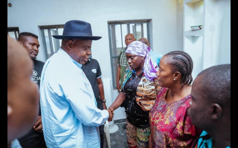 Gov. Diri Presents 31 Vehicles To Security Agencies