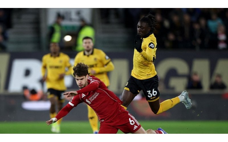 Wolves Shock Liverpool in Dramatic Late Win; Everton and Sunderland Claim Crucial Victories