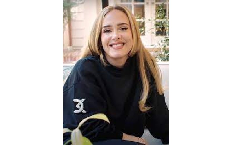 Adele announces 'random' Munich residency