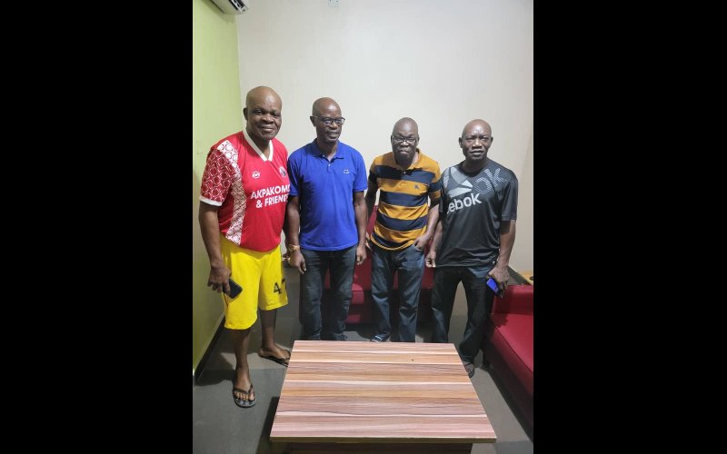 AKPAKOMIZA Novelty Match: The Big Boys Are In Town