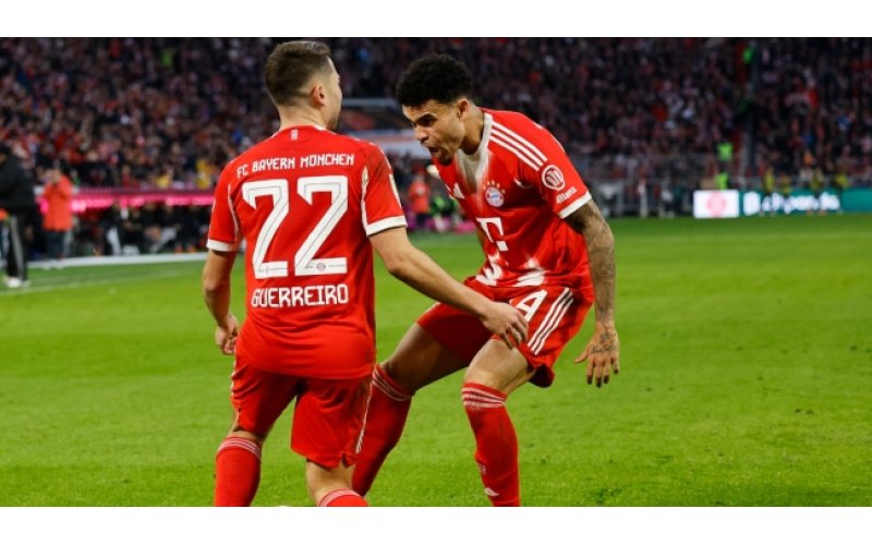 Diaz Scores Stoppage-Time Winner as Bayern Munich Beat St Pauli 3–1 in Dramatic Comeback