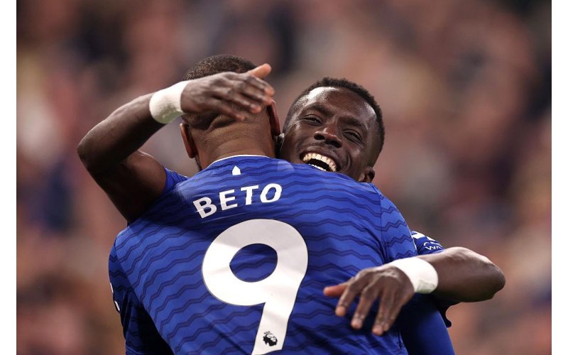  Chelsea’s UCL Hopes Fade as Everton Cruise to 3-0 Victory