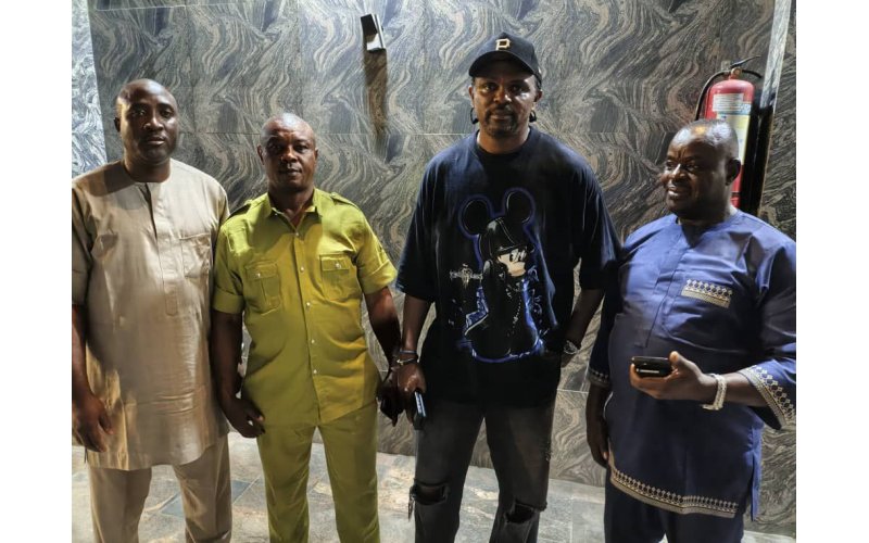 King Kanu’s Friends in Kano host Enyimba players and technical crew, splash cash gifts on Enyimba after gritty league opener