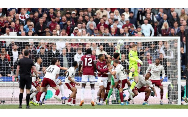 West Ham Furious After VAR Denies Late Equaliser Against Arsenal