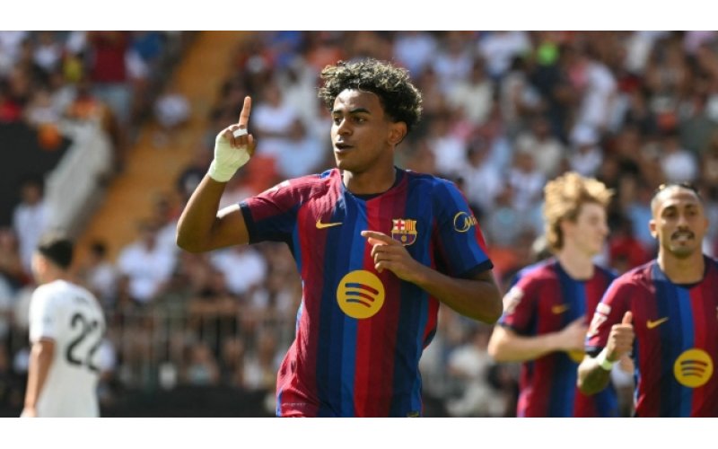 Yamal Scores Twice as Barcelona Thrash Valencia to Stay Top of La Liga