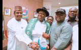 Bayelsa Governor Receives Hero Of Nigerian Students Award