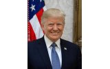 Bandaged Trump gets rapturous welcome two days after assassination attempt